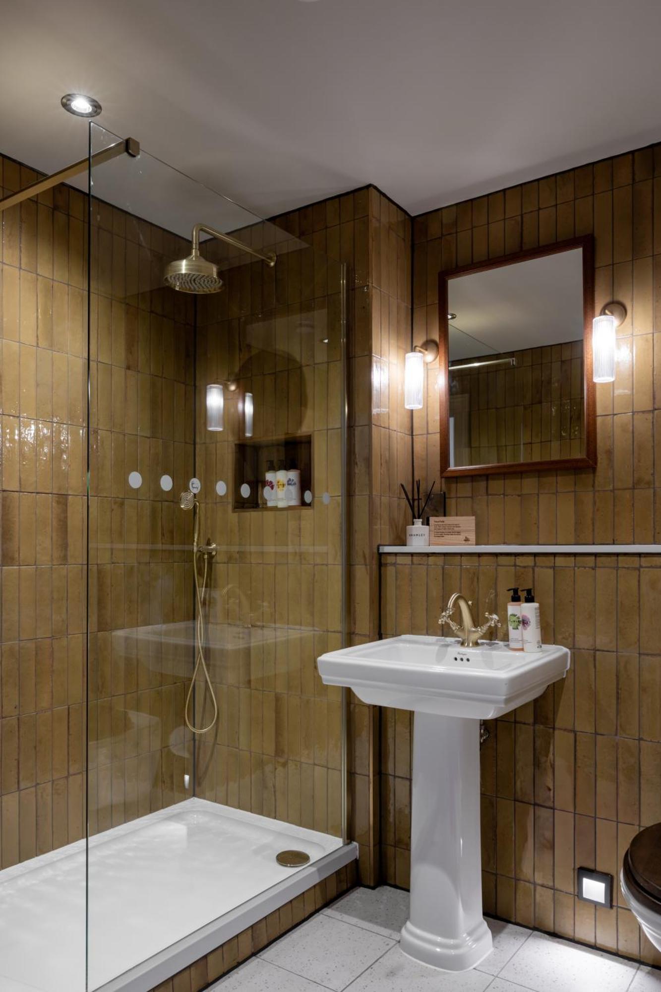 Teller'S Arms Hotell Farnham  Eksteriør bilde